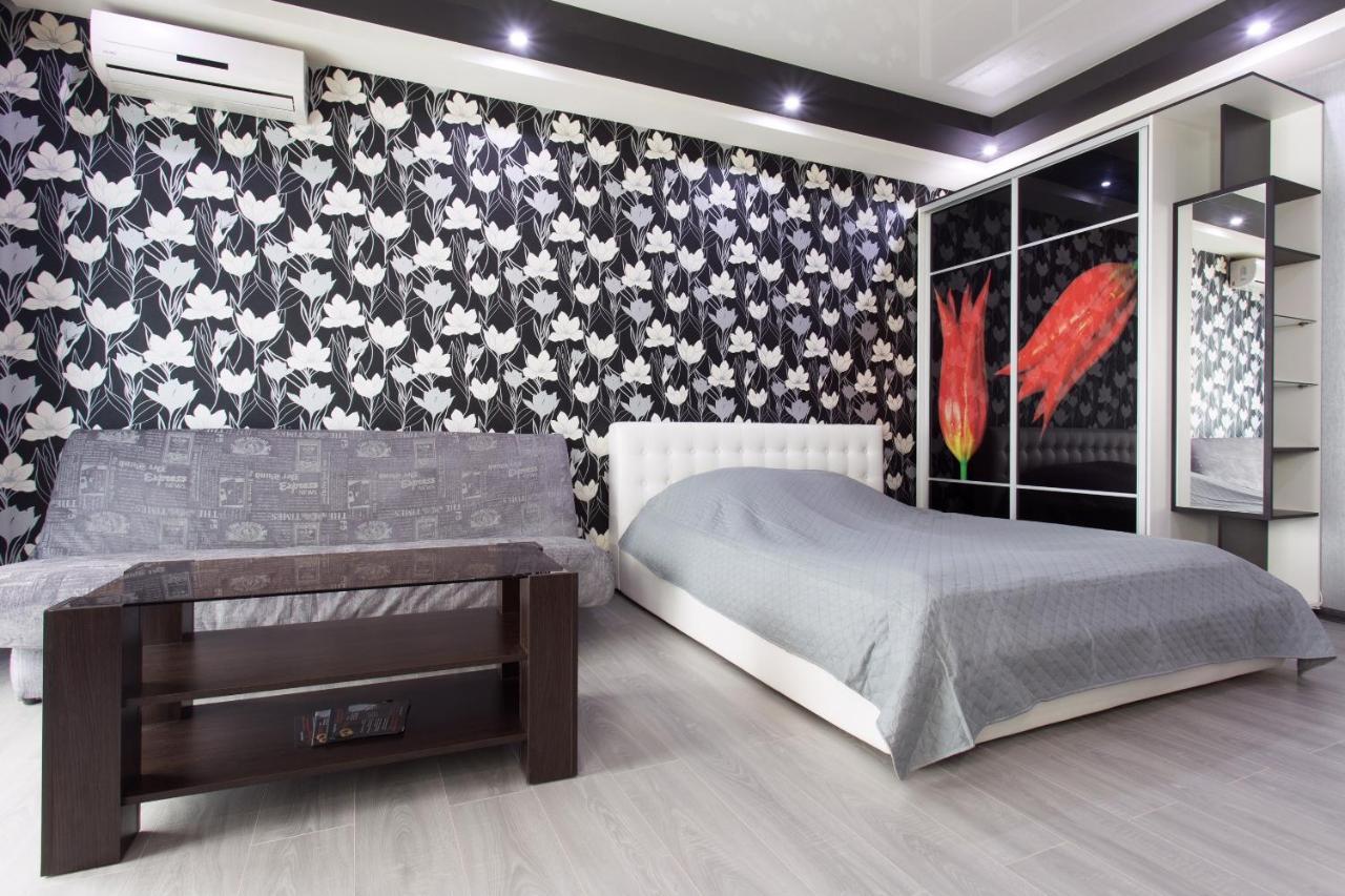 Luxury Studios On Nauki Avenue Kharkiv Exterior photo